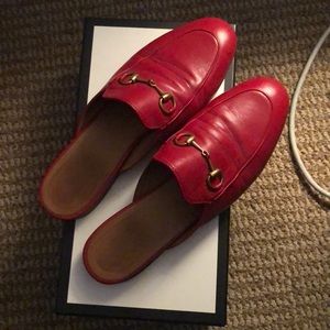 GUCCI PRINCETOWN MULE HIBISCUS RED